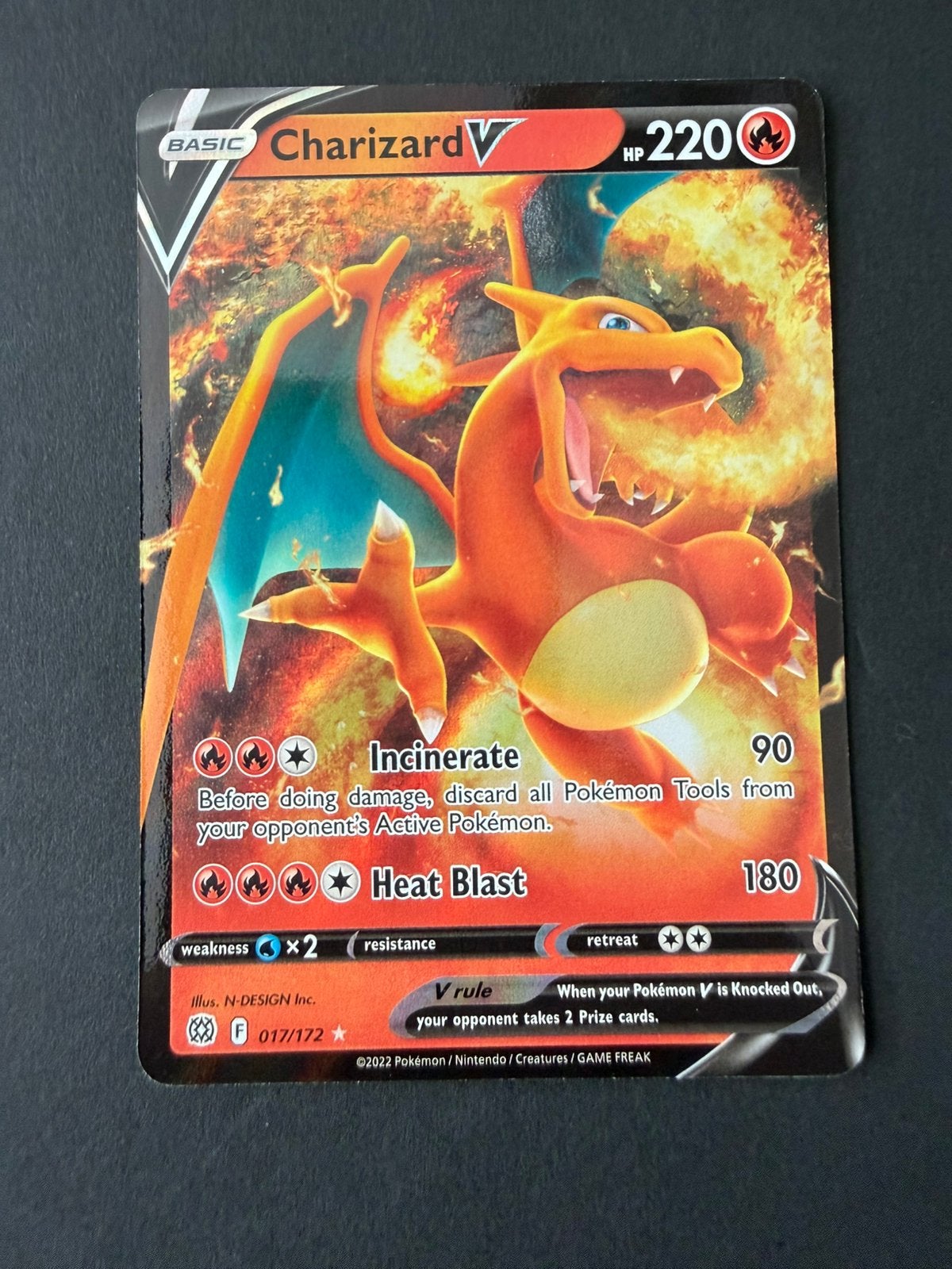 Brilliant Stars 017/172 Charizard V, Ophalen of Verzenden, Nieuw, Losse kaart