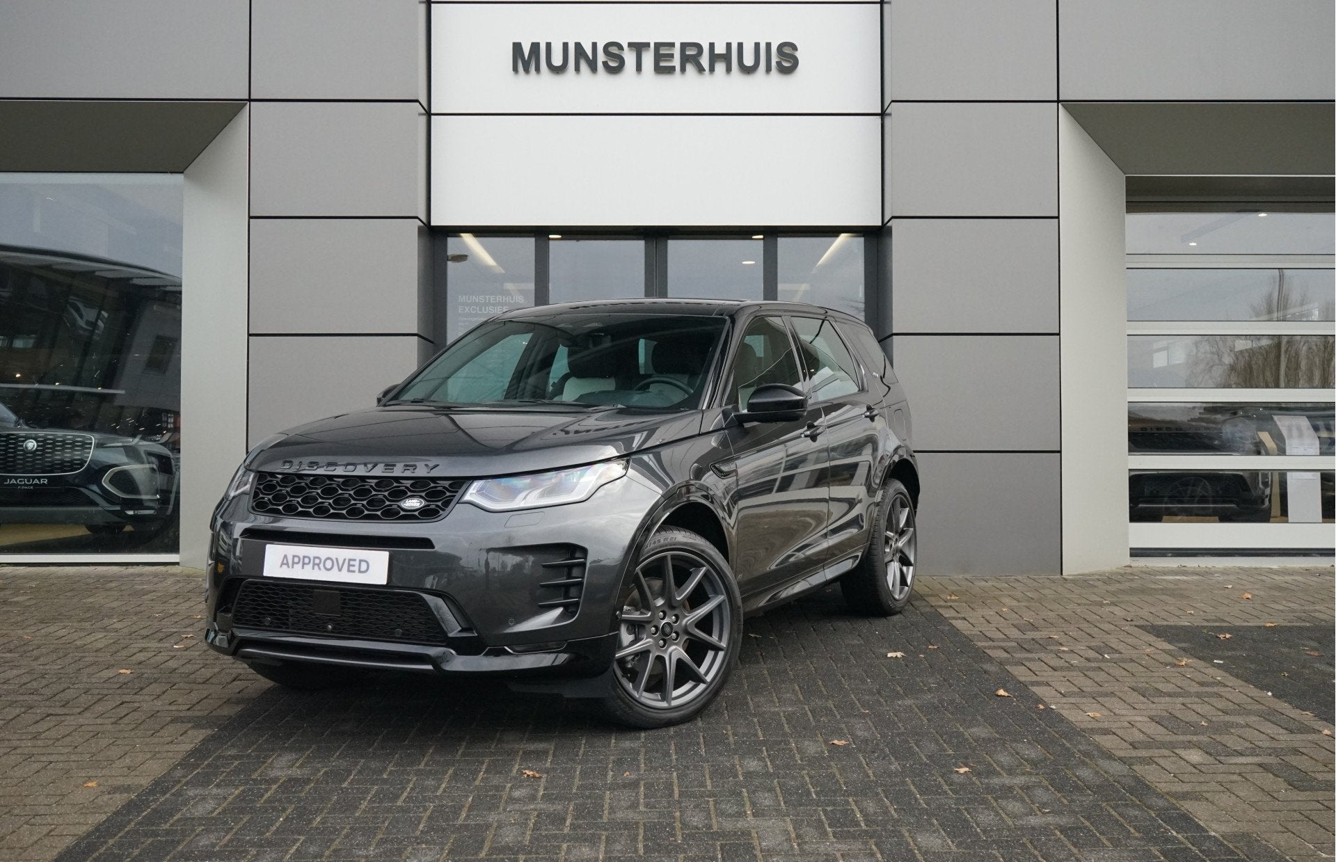 Land Rover Discovery Sport P300e PHEV Dynamic HSE | Occasion, 12 maanden, Euro 6, Discovery Sport, Bedrijf