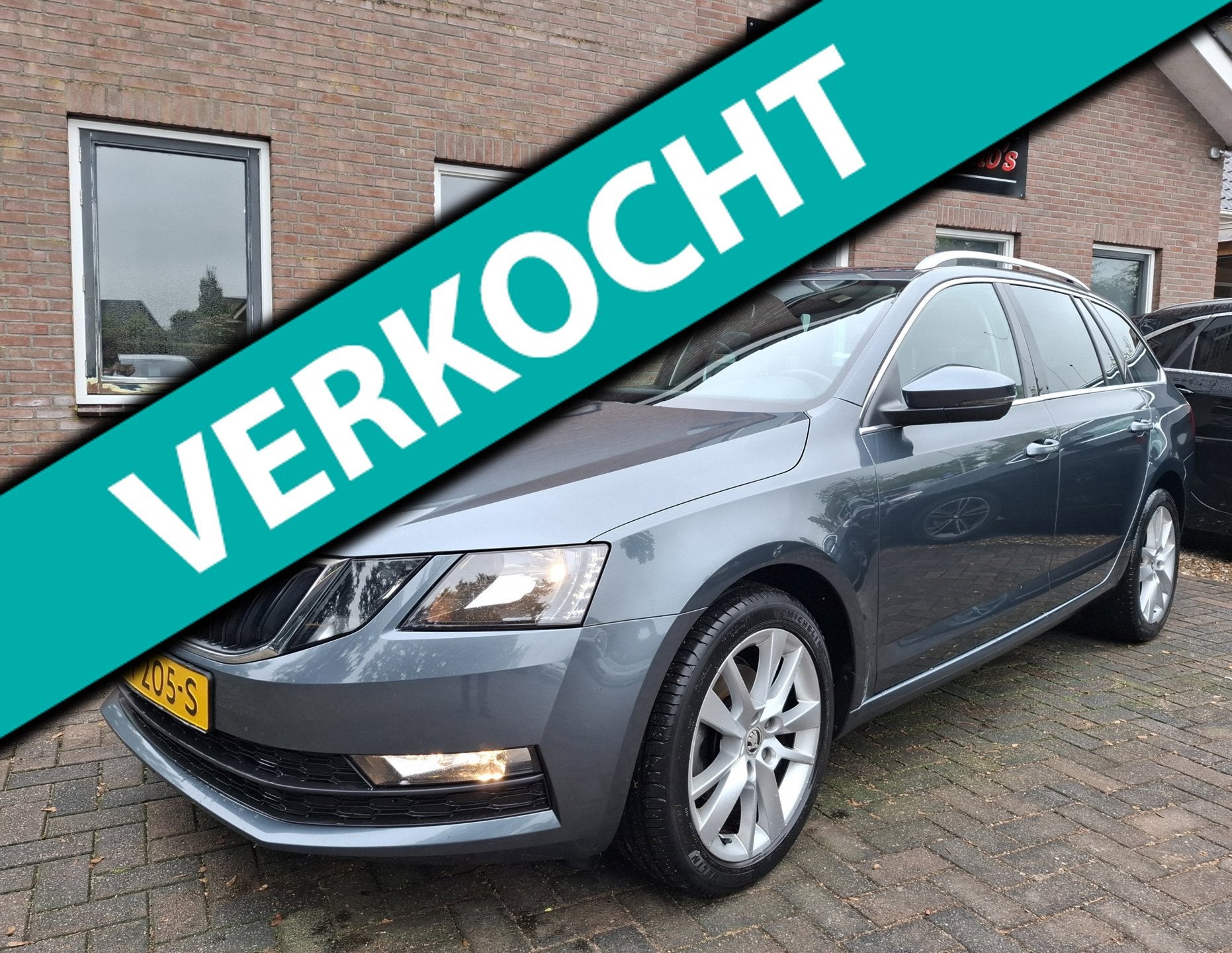 Skoda Octavia Combi 1.0 TSI Greentech Clever Edition Dealer, Dealer onderhouden, Origineel Nederlands, 3 cilinders, Zilver of Grijs
