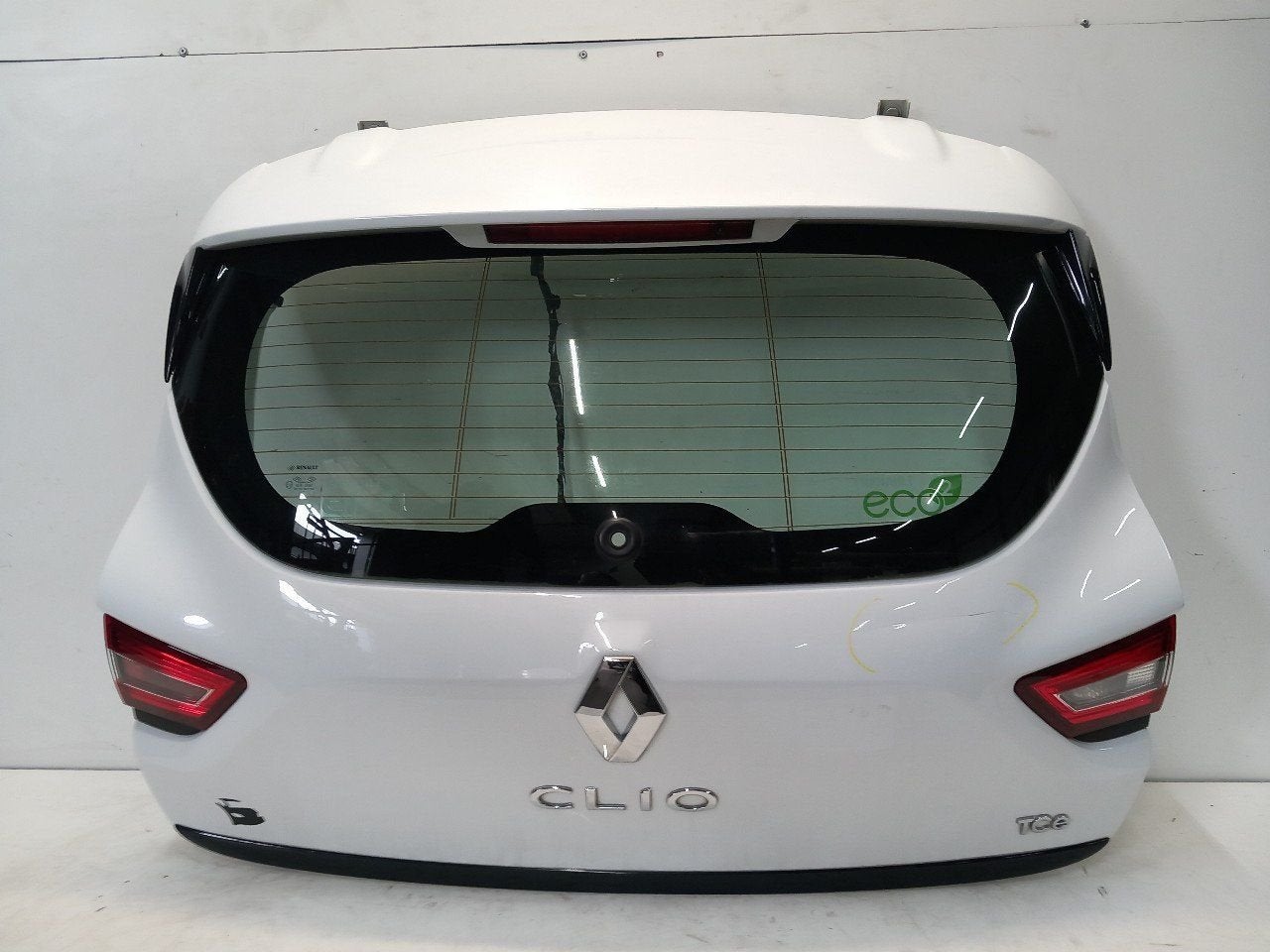 Achterklep Renault Clio, Onderdelen@venauto.nl, Van der Ven Autorecycling B.V., Gebruikt, Ettenseweg 76, 4706 PB Roosendaal, The Netherlands