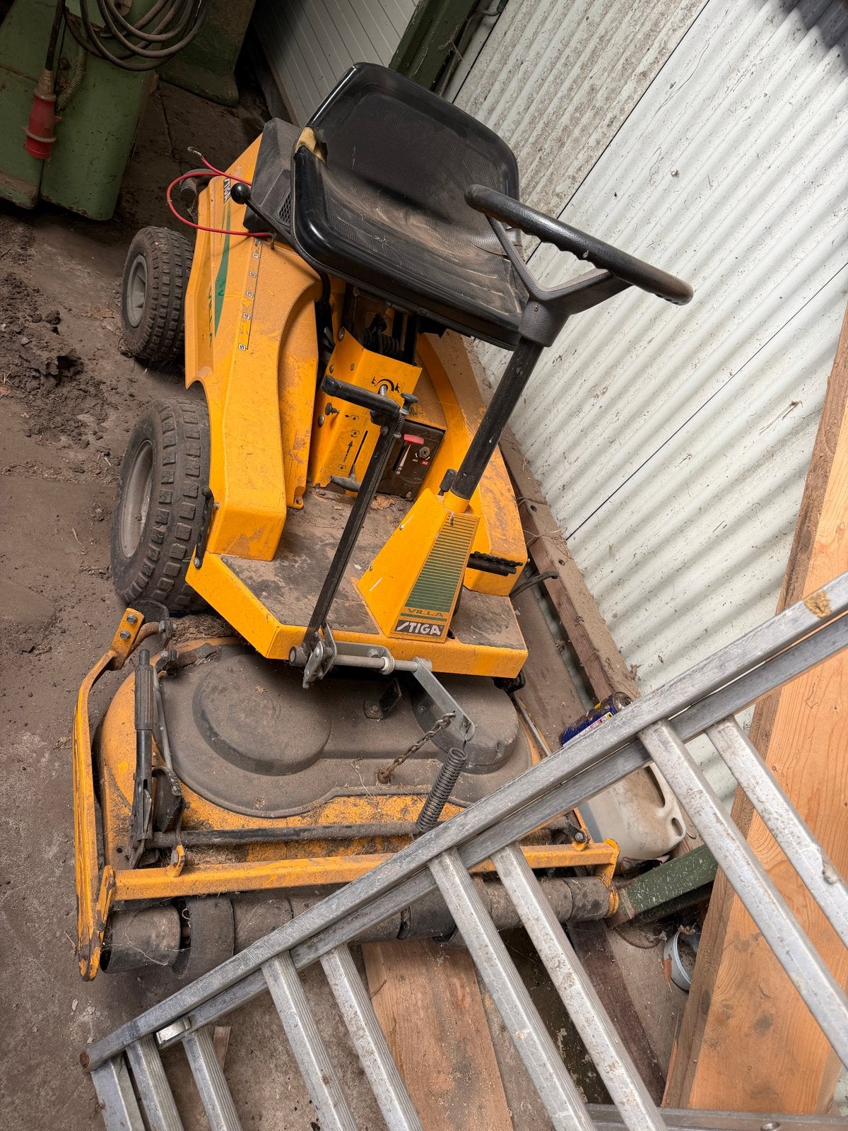 Stiga Zitmaaier - Krachtige Briggs & Stratton Motor, Ophalen, Gebruikt, 90 tot 120 cm