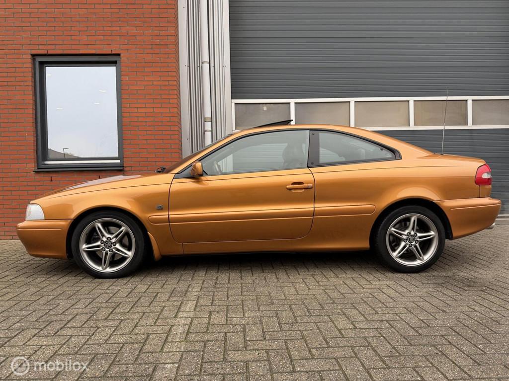Volvo C70 Coupé 2.3 T-5 Intro-Line - Saffron Pearl, C70, Gebruikt, Zwart, Overige kleuren
