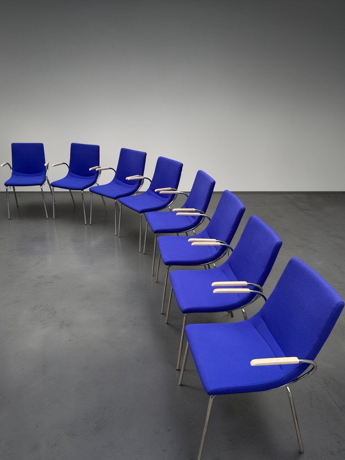 Artifort Dive Stoelen van Michiel van der Kley - Stapelbaar, Gebruikt, Blauw, Ophalen of Verzenden, Metaal