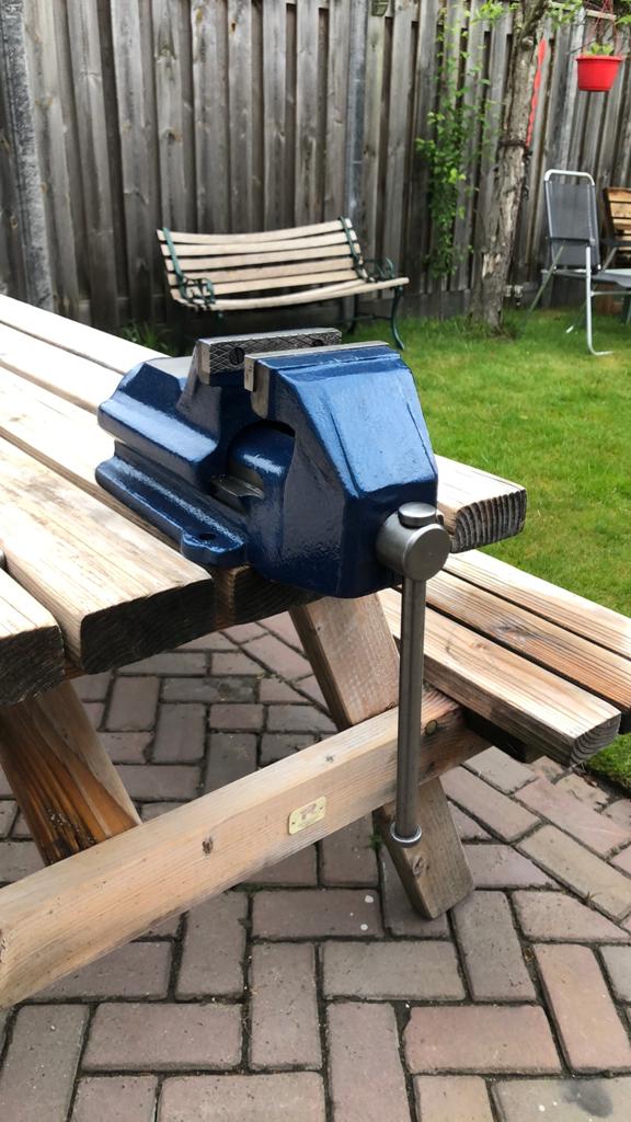 Bankschroef degelijk, Ophalen, Zo goed als nieuw, Minder dan 70 cm, Bankschroef