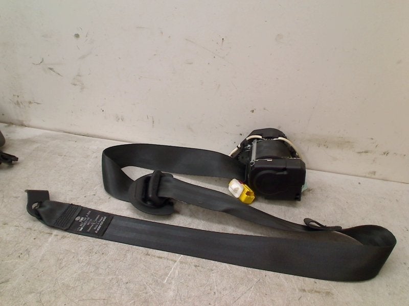 Gordelspanner Rechts Voor Touran (1T1/T2) 2009, Auto-onderdelen, Gebruikt, Volkswagen, Volkswagen AG, Kundenbetreuung@volkswagen.de