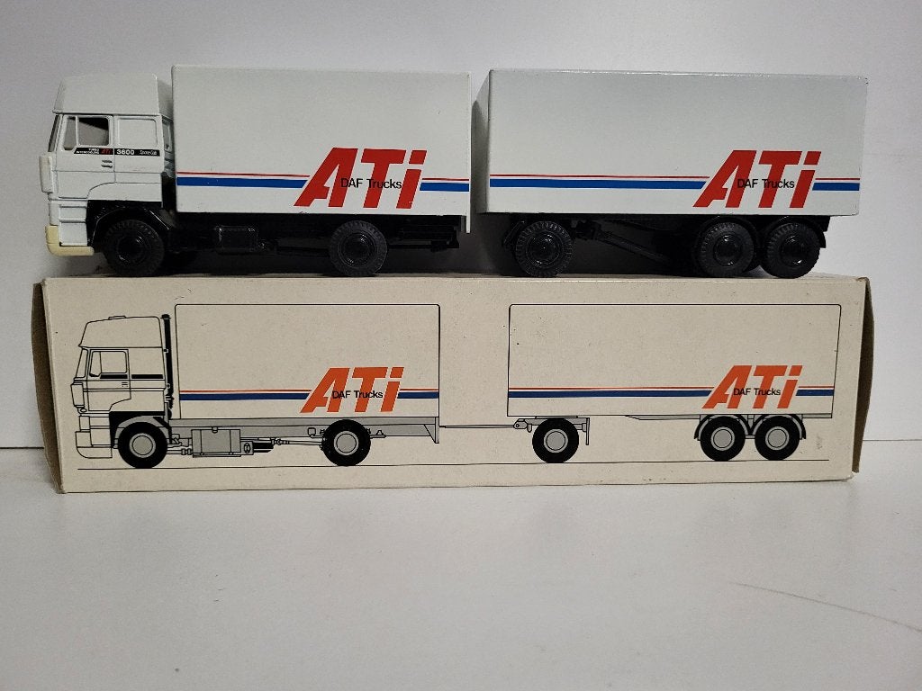 Lion Car  no76   DAF 3600 ATI   combinatie, Verzenden, Zo goed als nieuw, Bus of Vrachtwagen, Lion Toys