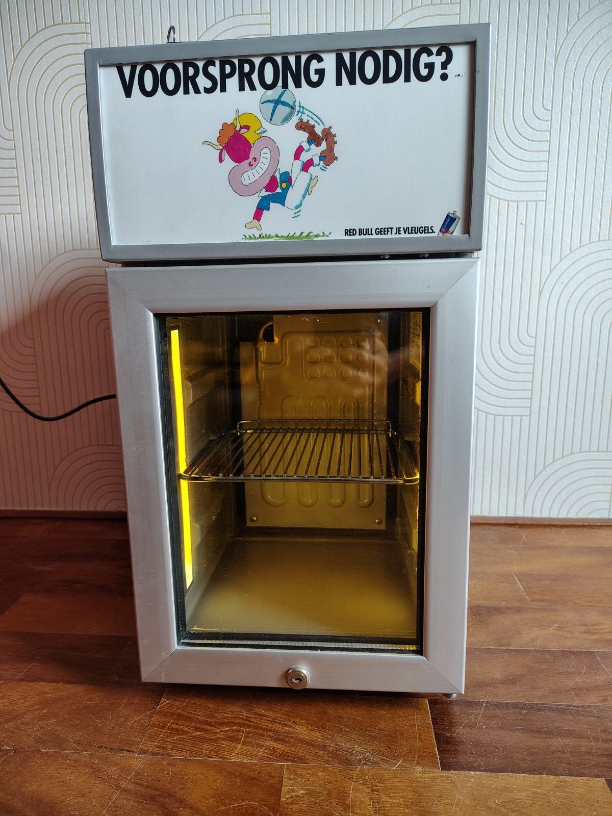 mini koelkast Red Bull, Ophalen, Minder dan 75 liter, Zonder vriesvak, Gebruikt