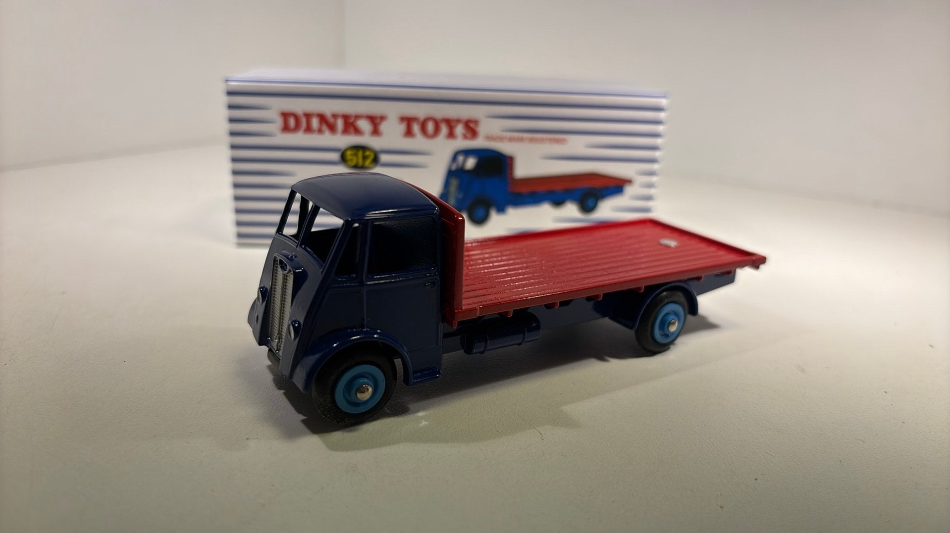 Truck guy flat dinky toys atlas 1.43, Hobby en Vrije tijd, Modelauto's | 1:43, Auto, Dinky Toys, Ophalen of Verzenden, A