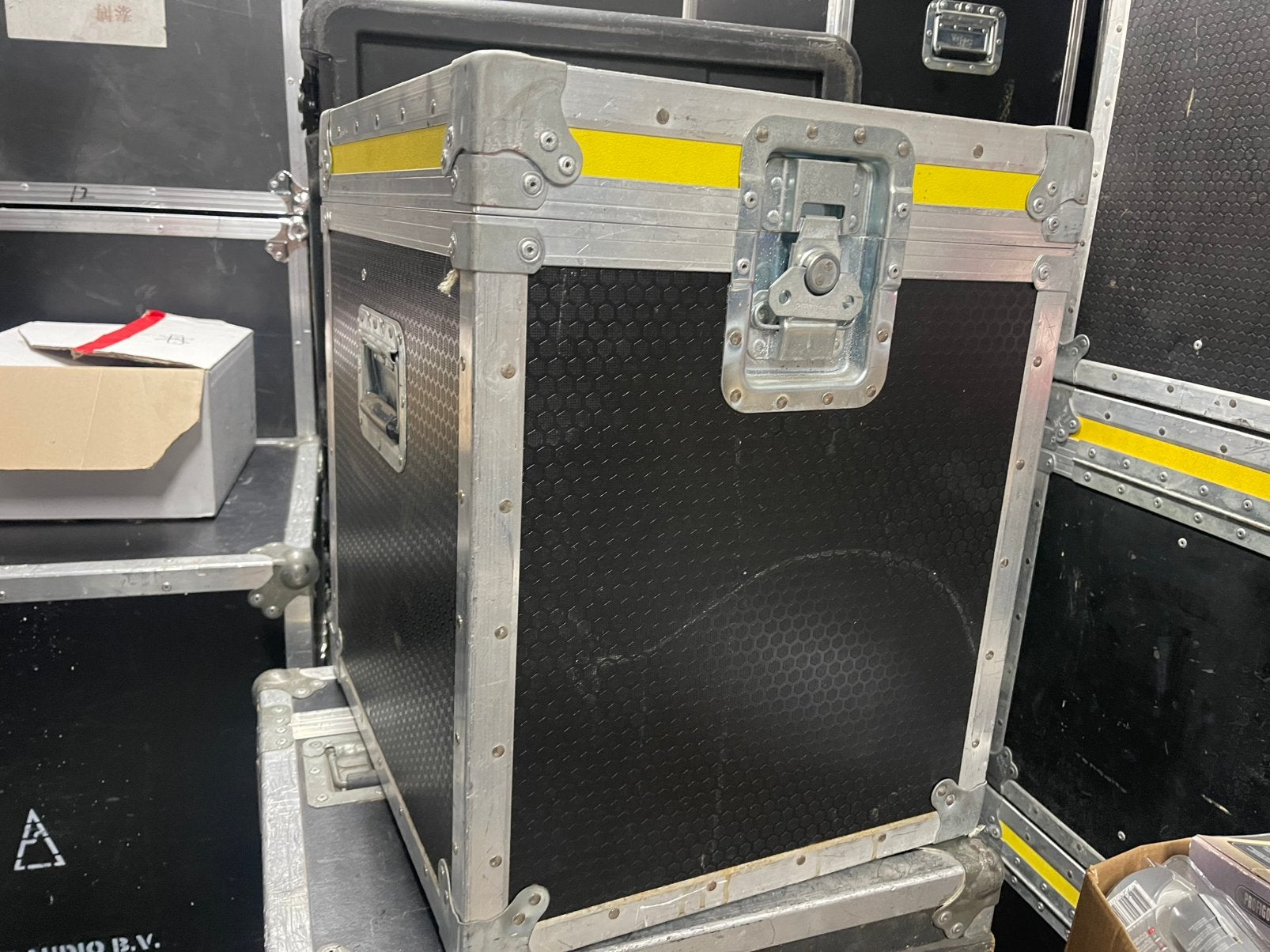 PRO FLIGHTCASES 46x40cm 46+4,5cm Hoog Klapdeksel & Vakken, Ophalen, Gebruikt, Overige instrumenten, Flightcase