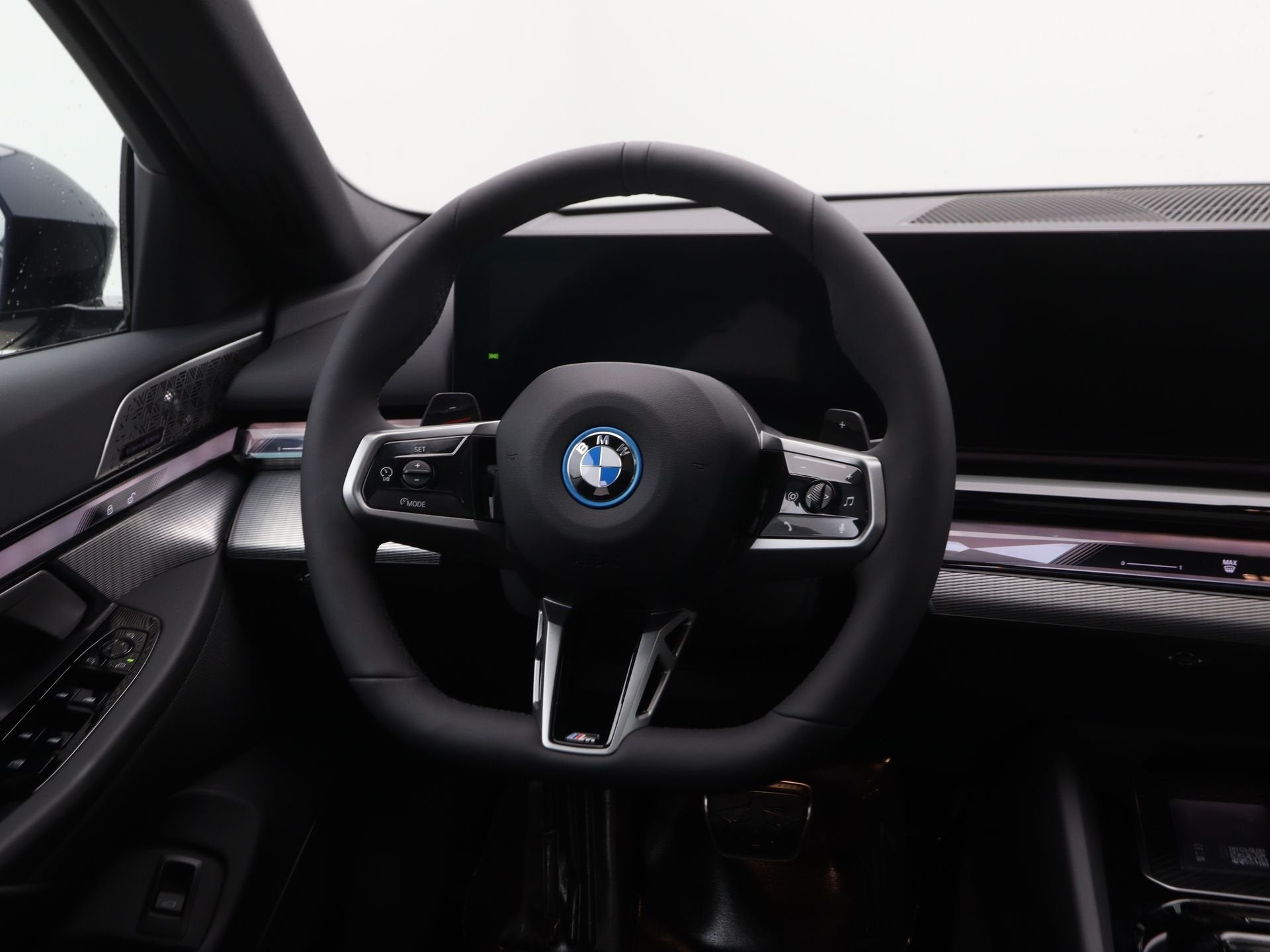 BMW 5 Serie Touring 530e M Sport Edition (bj 2026), Auto's, Automaat, 1998 cc, Achterwielaandrijving, 1800 kg