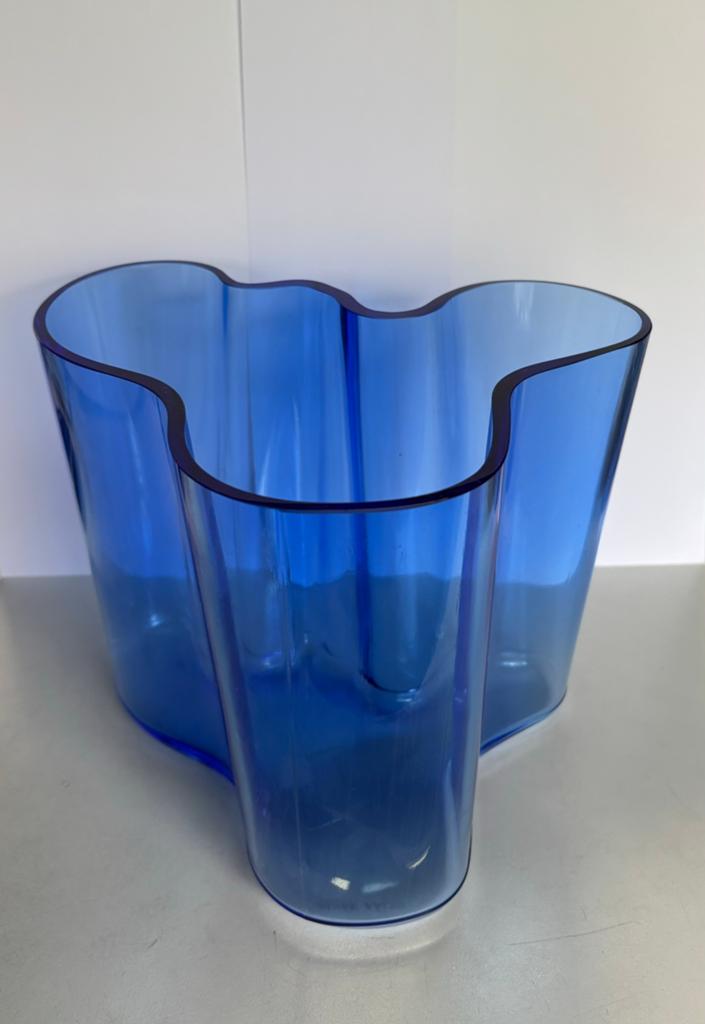 Iittala Aalto vaas blauw, Verzenden, Zo goed als nieuw, Blauw, Glas