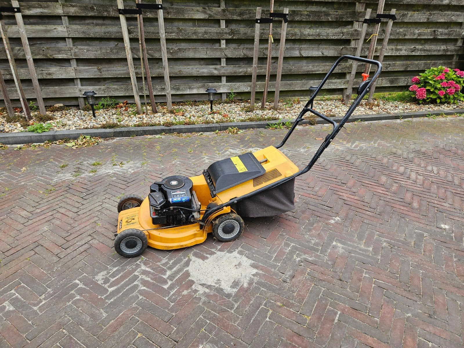 Stiga Benzine Grasmaaier, Ophalen, Cirkelmaaier, Gebruikt, Stiga