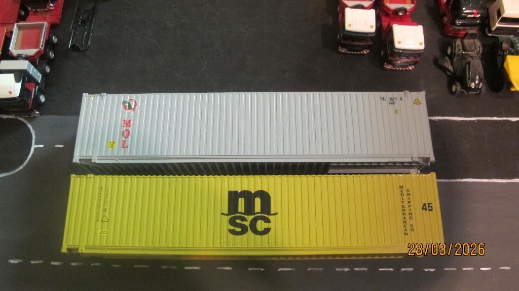 2x Tekno 45ft Containers Z.G.A.N.  1:50 Prijs € 35,00 P/S, Ophalen of Verzenden, Zo goed als nieuw, Bus of Vrachtwagen, Tekno