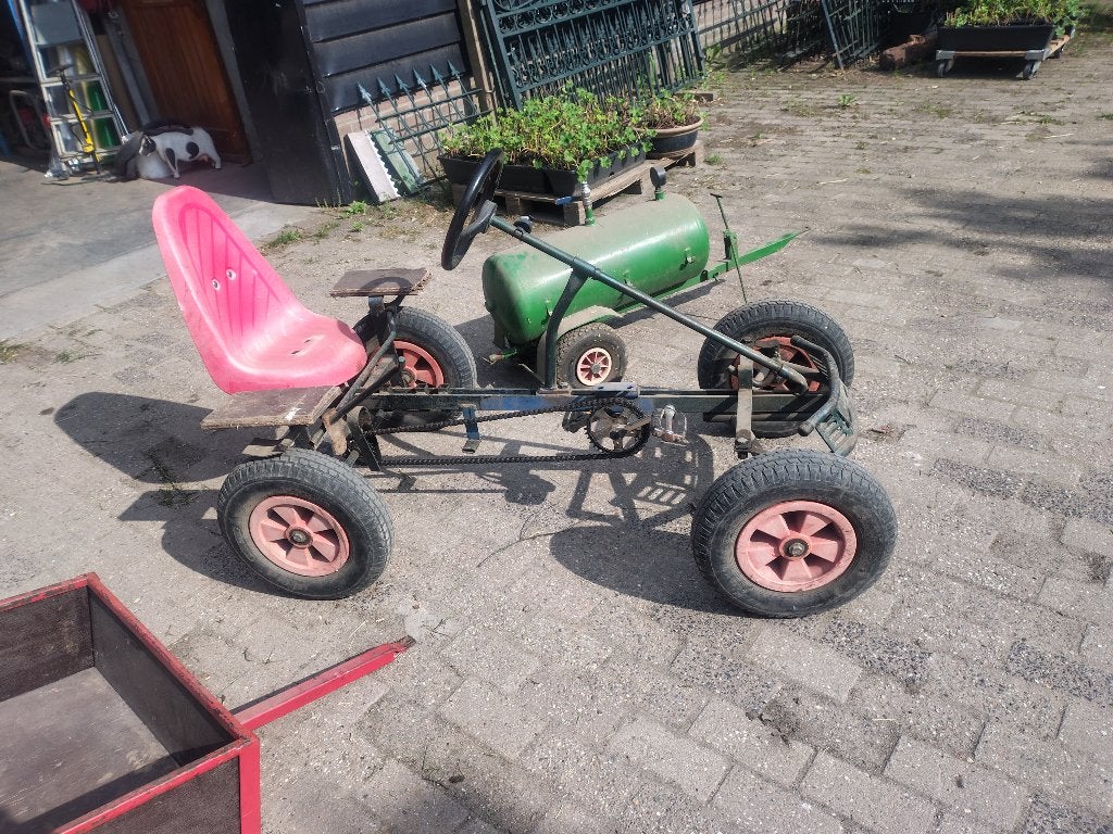 skelter met aanhanger en giertank, Ophalen, Gebruikt, Berg, Met kar of aanhanger