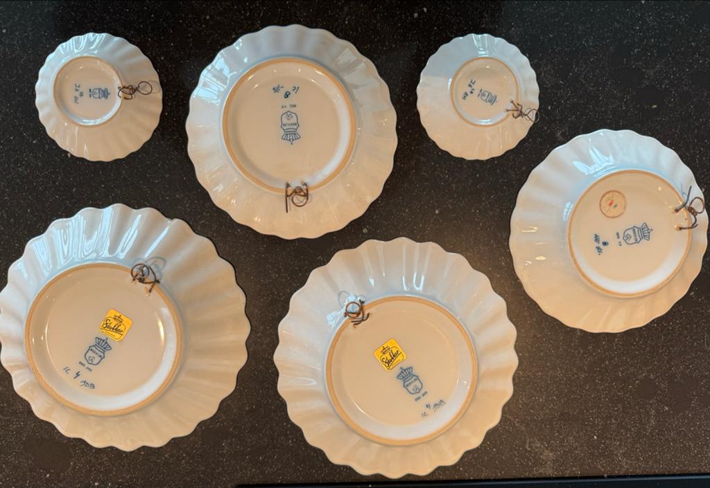 Set van 6 Makkum Tichelaar aardewerk wandborden, Ophalen