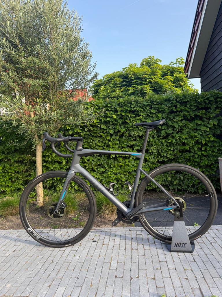 BMC Roadmachine 01 - Ultegra Di2, DT Swiss wielen, Fietsen en Brommers, Fietsen | Racefietsen, 28 inch, Carbon, Heren, Zo goed als nieuw