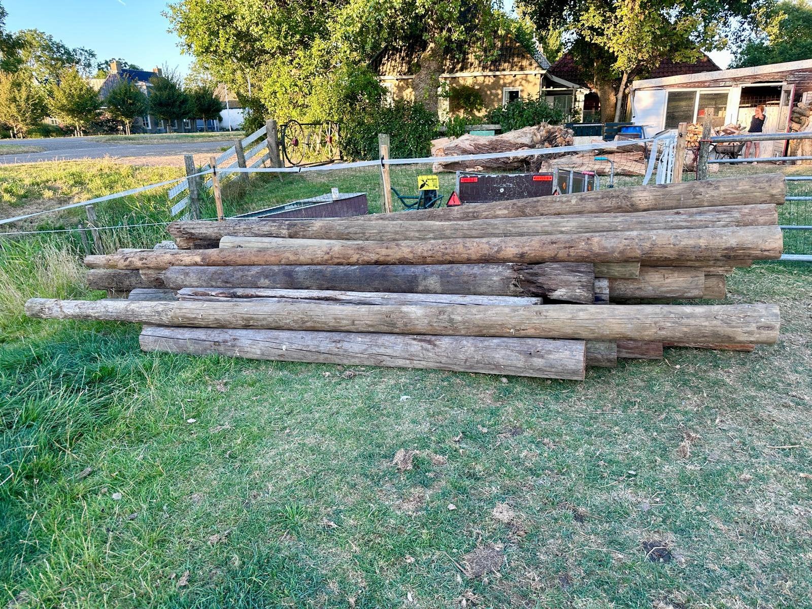 Verschillende maten stevige palen/balken, Tuin en Terras, Ophalen, Gebruikt, 250 cm of meer, Palen
