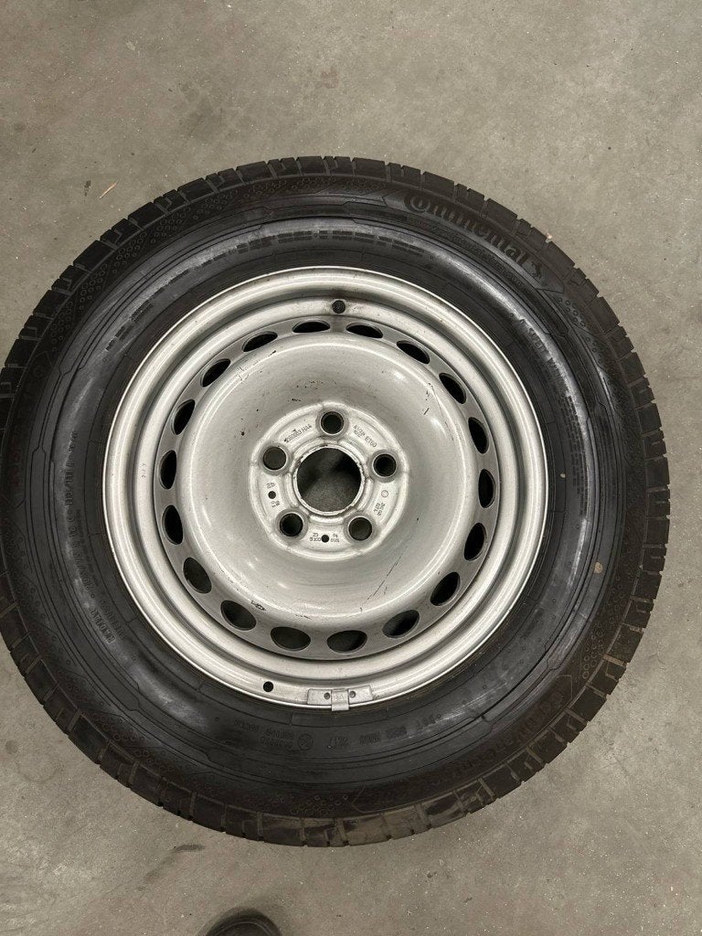 1x Continental ContiVanContact 200 205/75 R16C op stalen vel, Ophalen of Verzenden