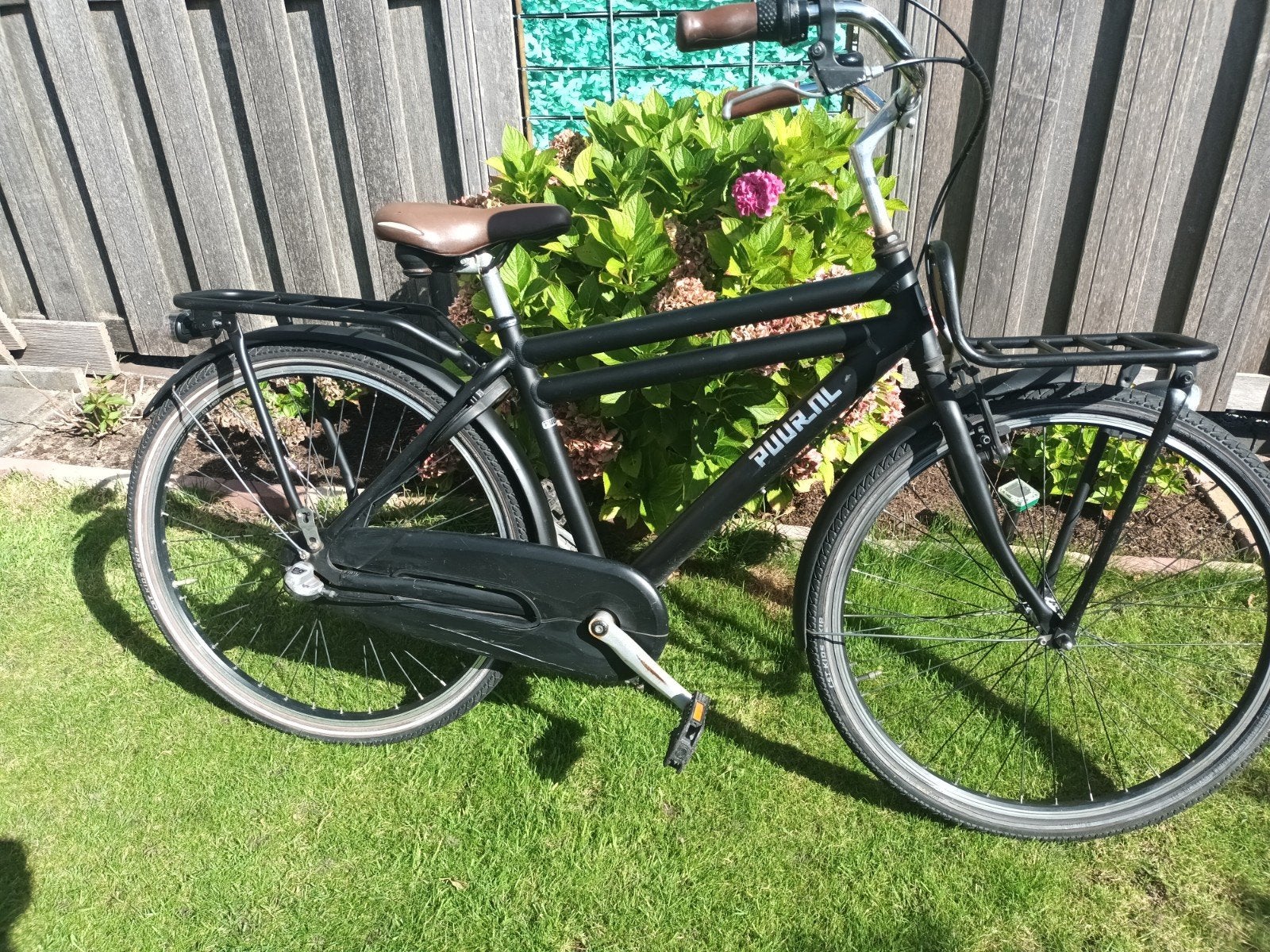 Gazelle Puur 26 inch transportfiets met rek en slot, 26 inch of meer, Terugtraprem, Ophalen of Verzenden, Zo goed als nieuw