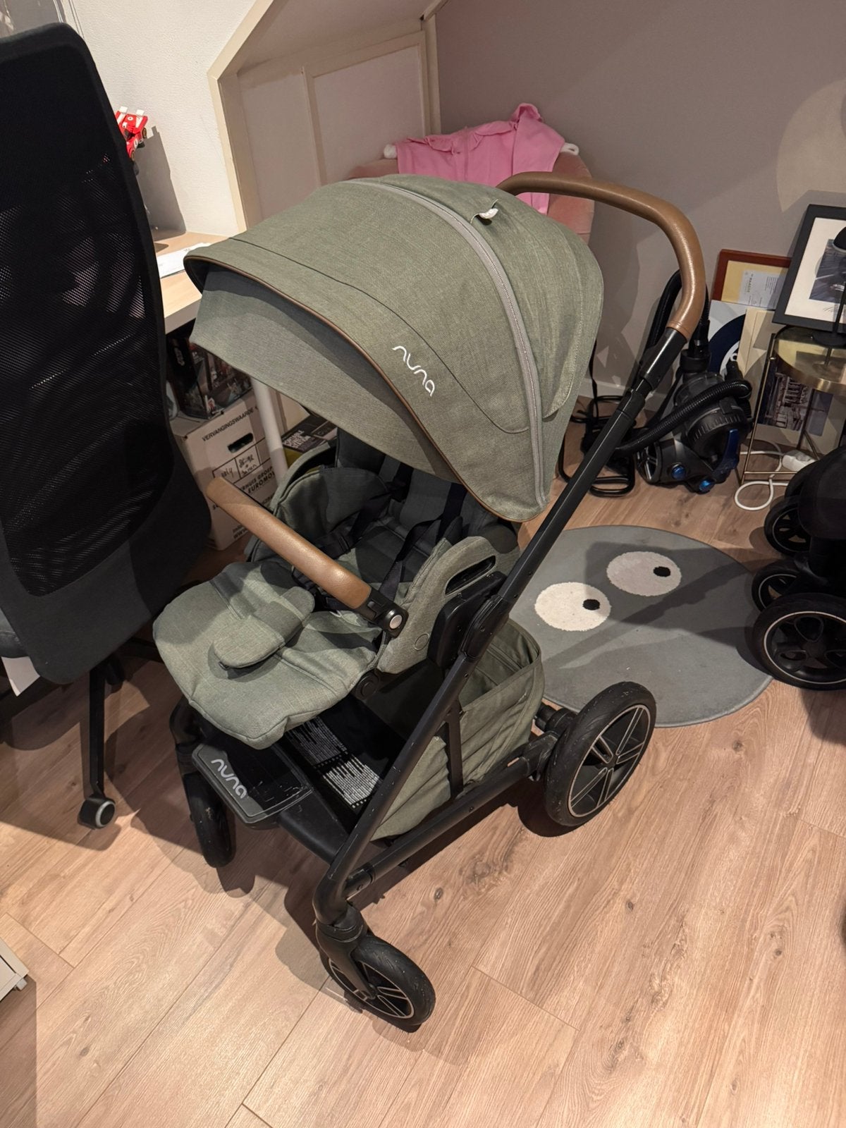 Kinderwagen Nuna mixx  next, nette staat, Verstelbare duwstang, Zo goed als nieuw, Ophalen, Kinderwagen