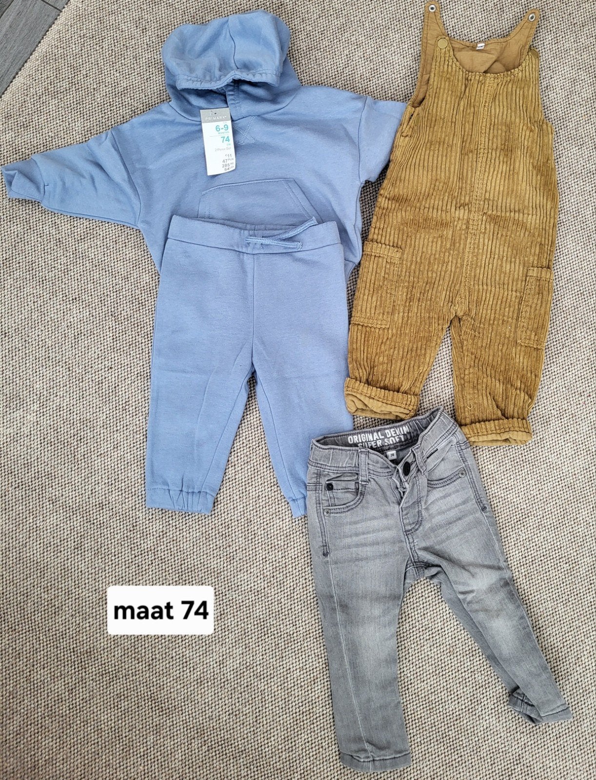 Kledingpakket jongen 74 tuinbroekje, broek en trainingspak, Ophalen of Verzenden, Maat 74