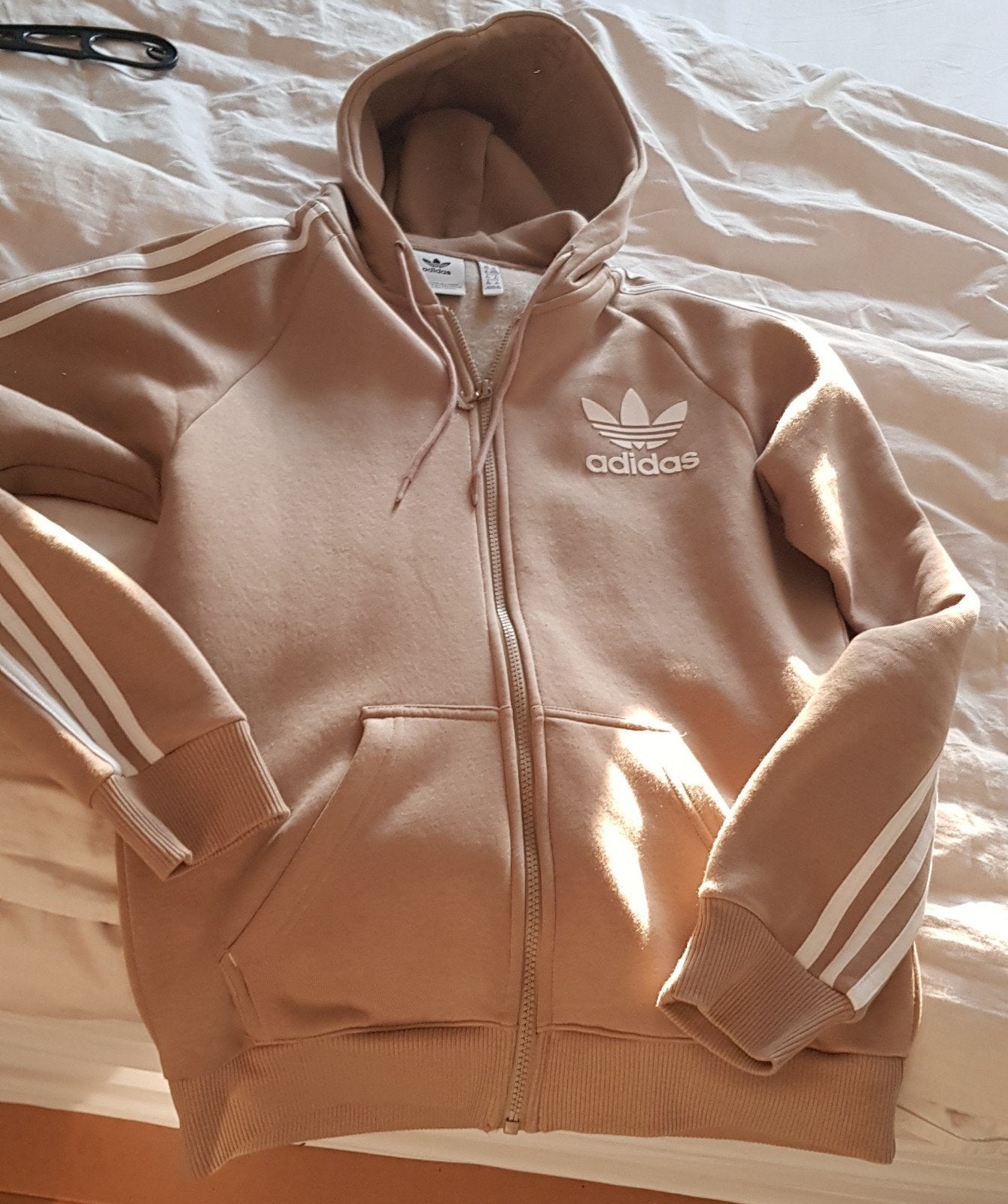 Adidas sweater/hoodi beige mt S orig, Kleding | Heren, Truien en Vesten, Beige, Nieuw, Ophalen of Verzenden, Adidas
