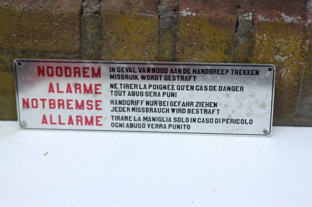 Noodrembordje in 4 talen, Verzamelen, Spoorwegen en Tramwegen, Ophalen of Verzenden, Gebruikt, Trein, Overige typen