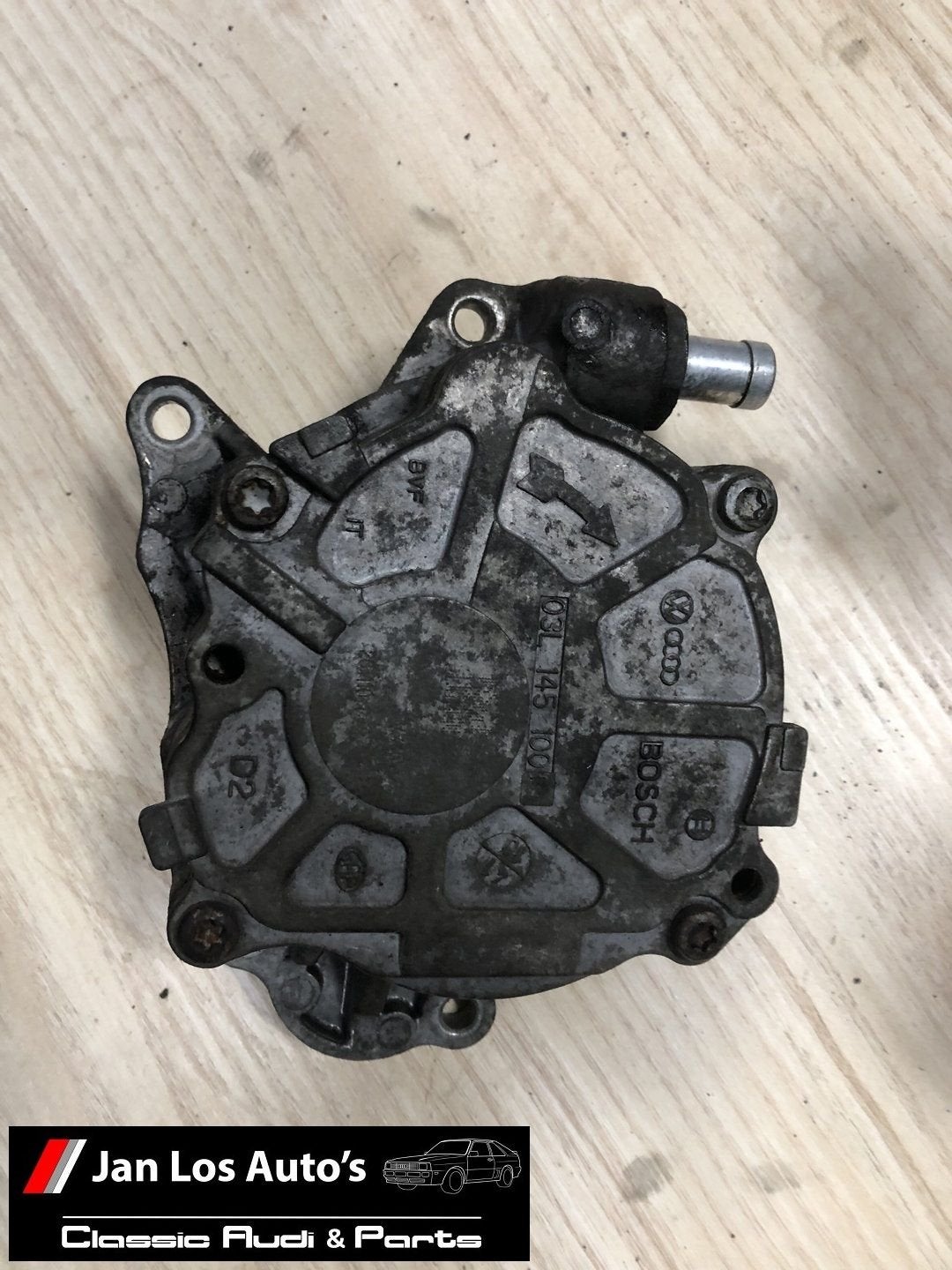 VW Transporter T5 vacuumpomp 2.0 TDI BiTdi 03L145100f, Gebruikt, -, Volkswagen, -