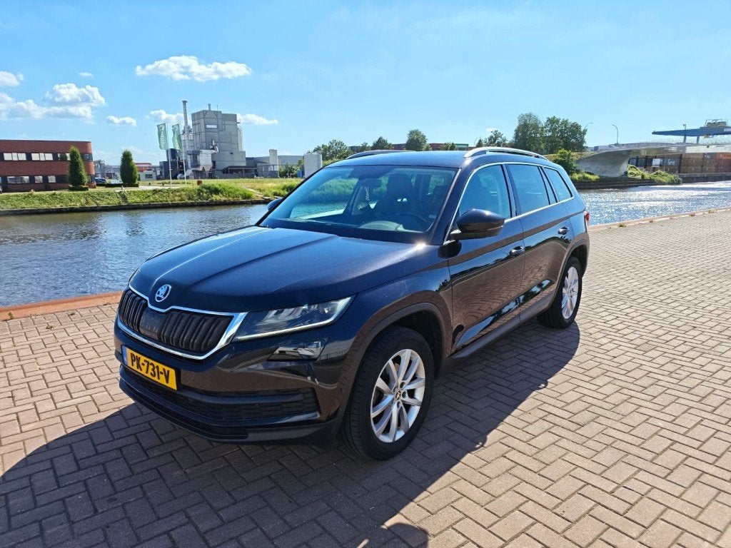 Skoda Kodiaq 1.4 Greentech 150pk 2WD 7pl. 2017 Zwart, Auto's, 1800 kg, 4 cilinders, 7 stoelen, Zwart