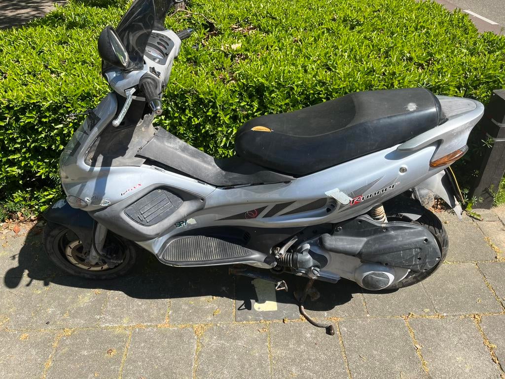 Tekoop gilera runner 125cc 4t nl piaggio 180cc 200cc, Motoren, Ophalen of Verzenden