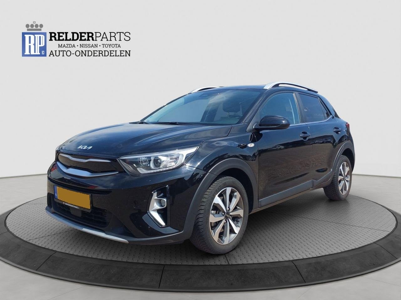 Kia Stonic 1.0 T GD-I MHEV DYNAMIC (bj 2021, automaat), Automaat, Kia, Zwart, Info@kia.de