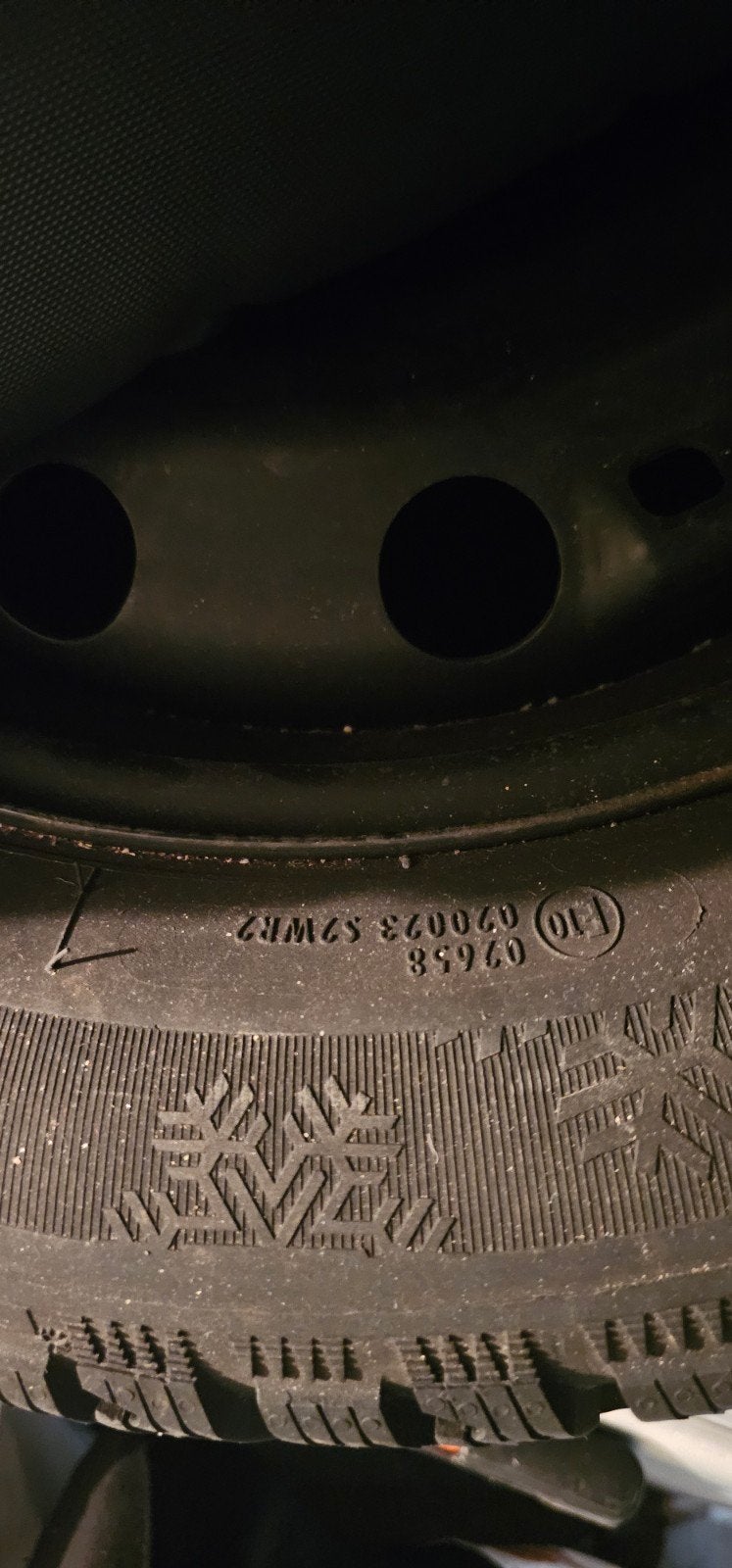 Winterbanden met velgen 185/60 R15 88T, Ophalen of Verzenden, Gebruikt
