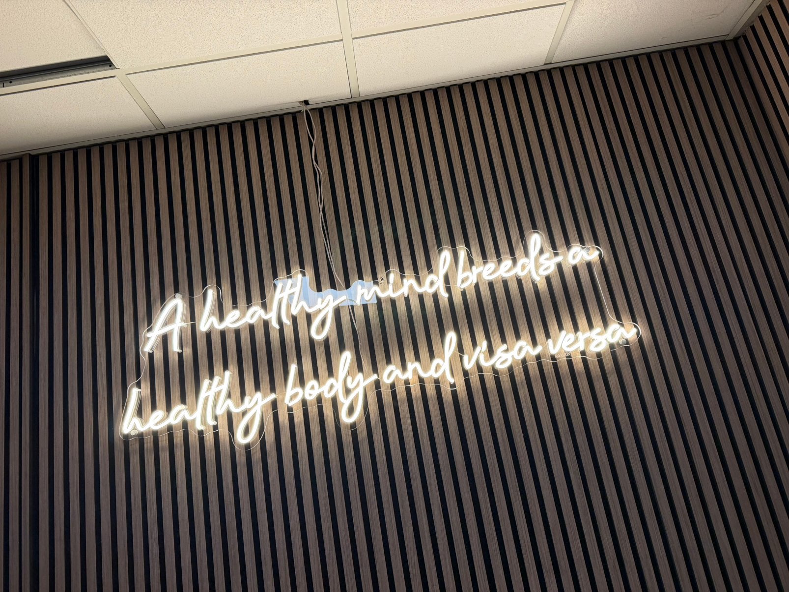 Gaaf neon bord, Ophalen, Nieuw