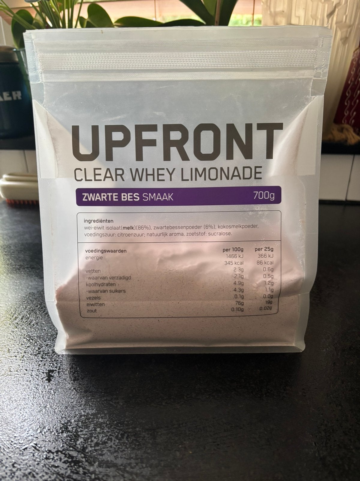 Upfront eiwitlimonade zwarte bes 700 gr, Ophalen of Verzenden, Zo goed als nieuw, Poeder of Drank