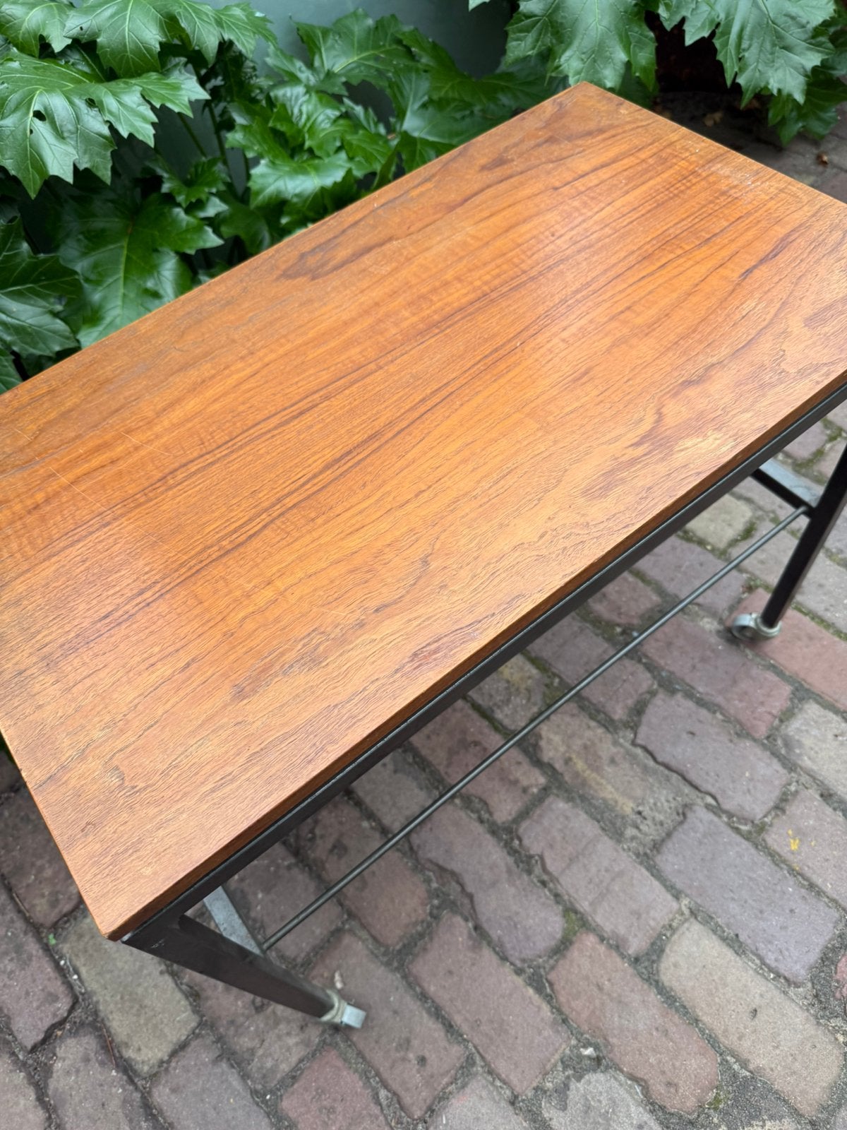 Bijzettafel. Bartafeltje, bruynzeel spectrum gispen vintage, Ophalen, 50 tot 100 cm, Zo goed als nieuw, 25 tot 50 cm