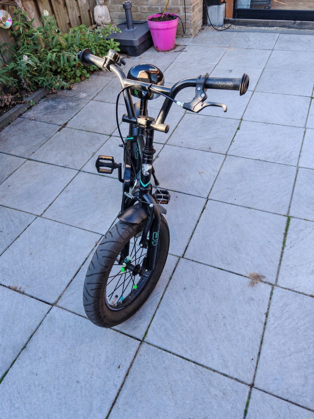 Kinderfiets 16 inch - Zwart met groene accenten, Fietsen en Brommers, Ophalen, Terugtraprem, Troy, 16 tot 20 inch