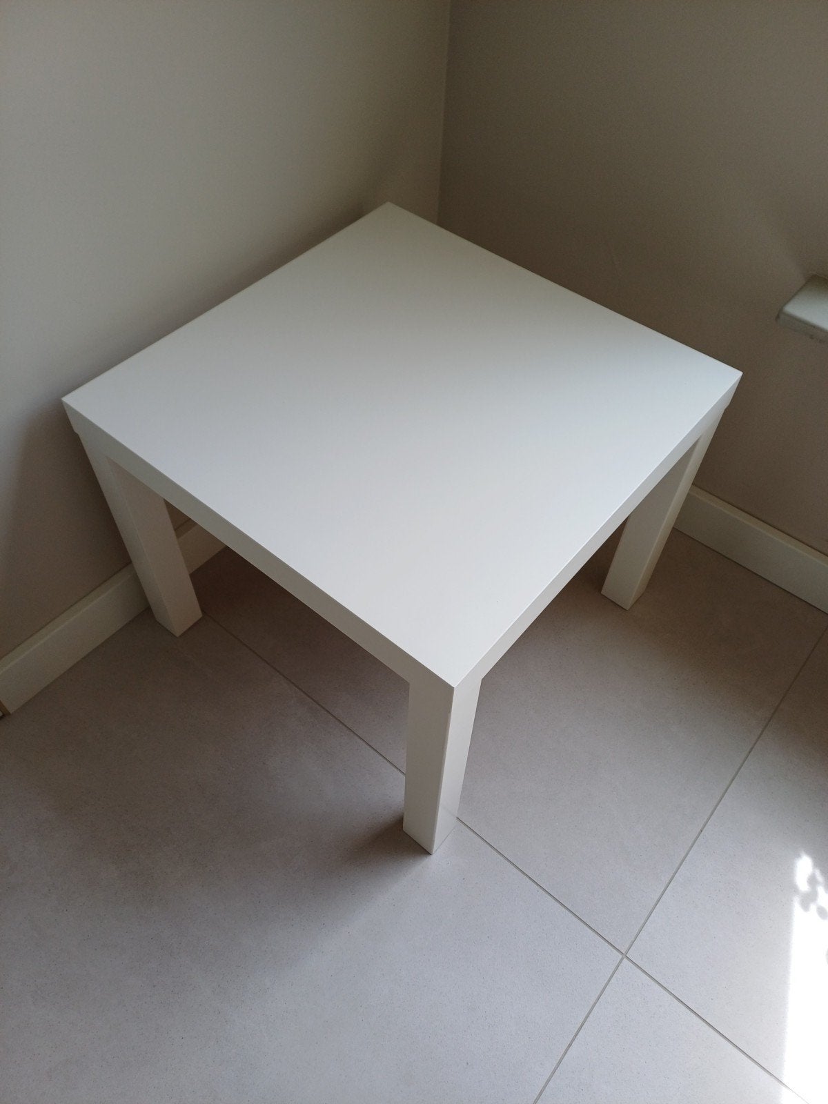 *Ikea bijzettafel Lack*, Huis en Inrichting, Tafels | Bijzettafels, Overige materialen, Gebruikt, Vierkant, 55 tot 75 cm
