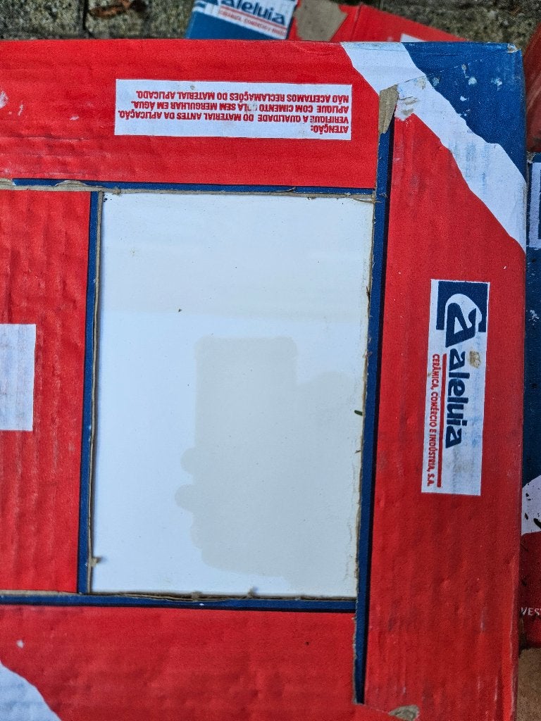 Gratis af te halen: Badkamer/WC/keuken Tegels, Ophalen, Minder dan 20 cm, Zo goed als nieuw, Minder dan 5 m²
