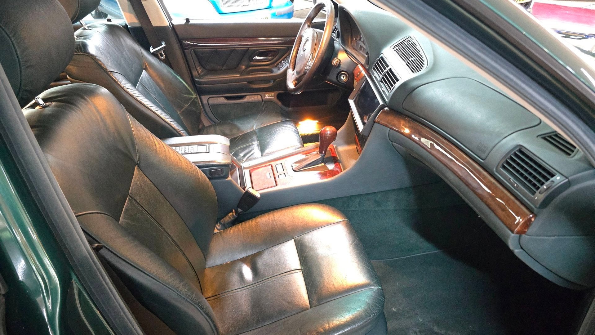 BMW 7-serie 735i Executive Nieuwe Apk ! Nieuwstaat!Top onder, Achterwielaandrijving, Gebruikt, 2000 kg, Leder