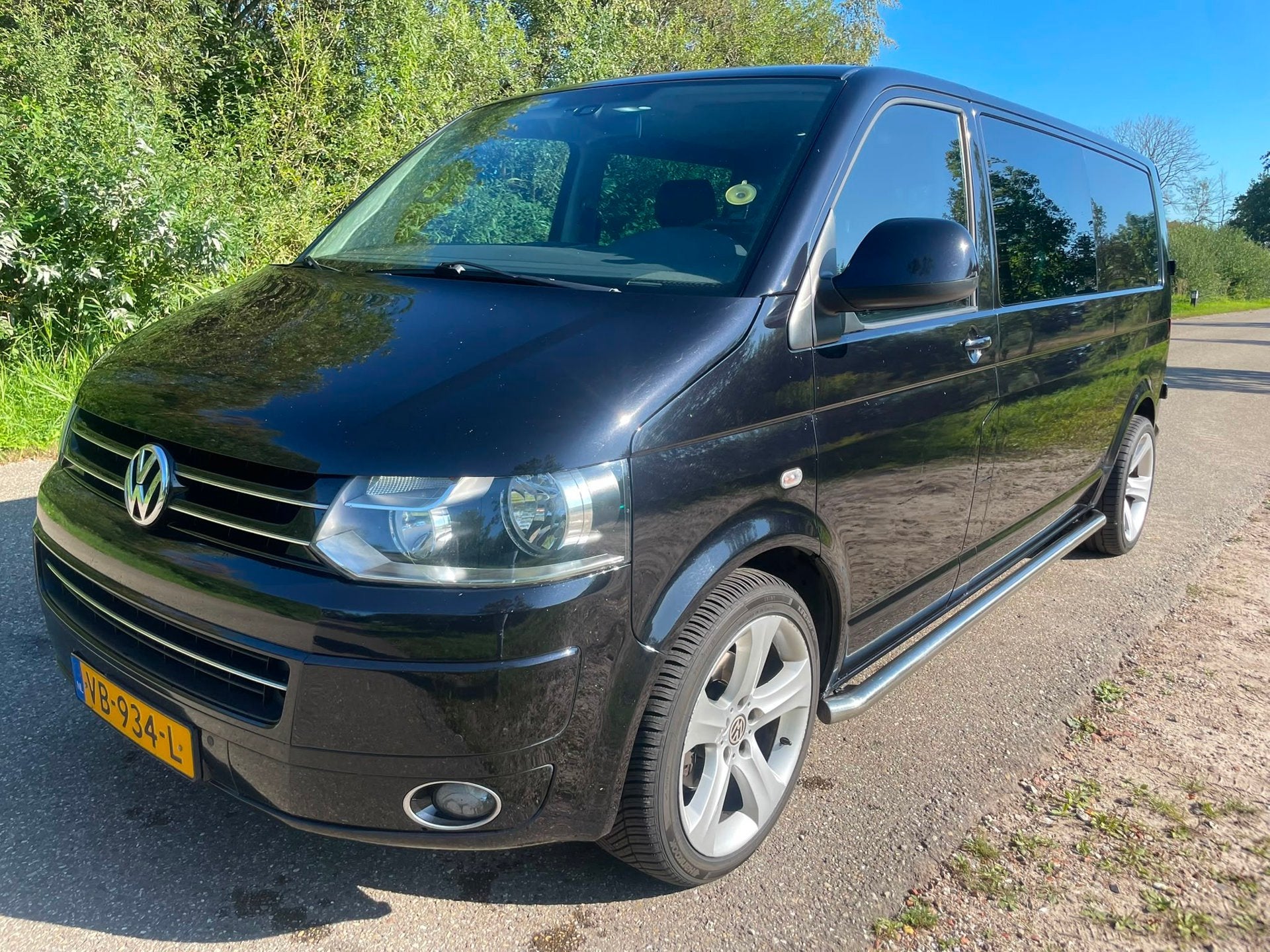 Volkswagen Transporter 2.0 TDI L2H1 DC NIEUWE MOTOR, Auto's, Bestelauto's, Euro 5, Gebruikt, 4 cilinders, 1905 kg