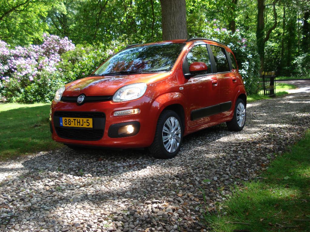 Fiat Panda Twinair Lounge 85pk 2012, zeer nette auto!, Voorwielaandrijving, Stof, 40 €/maand, Euro 6