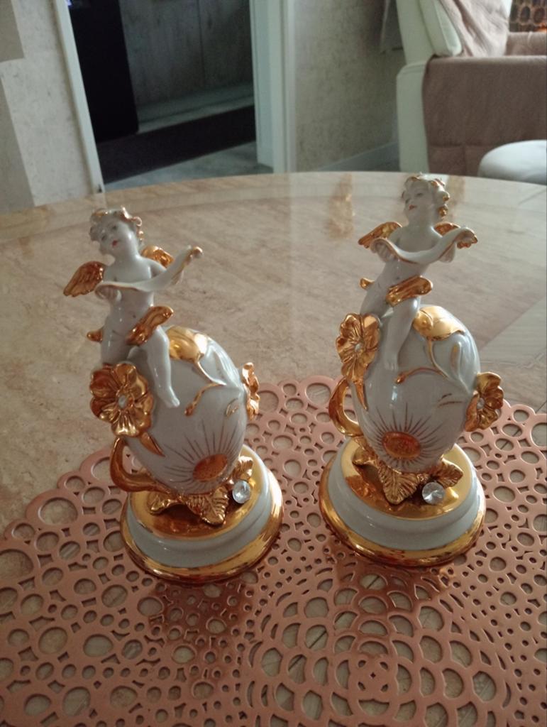 2 capodimonte engeltjes op ei, Antiek en Kunst, Ophalen