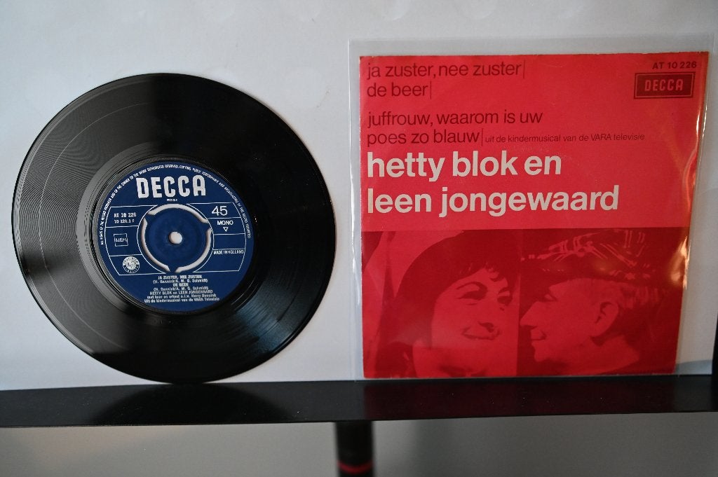 Single1967 Hetty Blok & Leen Jongewaard Ja zuster,nee zuster, Cd's en Dvd's, 7 inch, Ophalen of Verzenden, Zo goed als nieuw, Beschermende buitenhoes