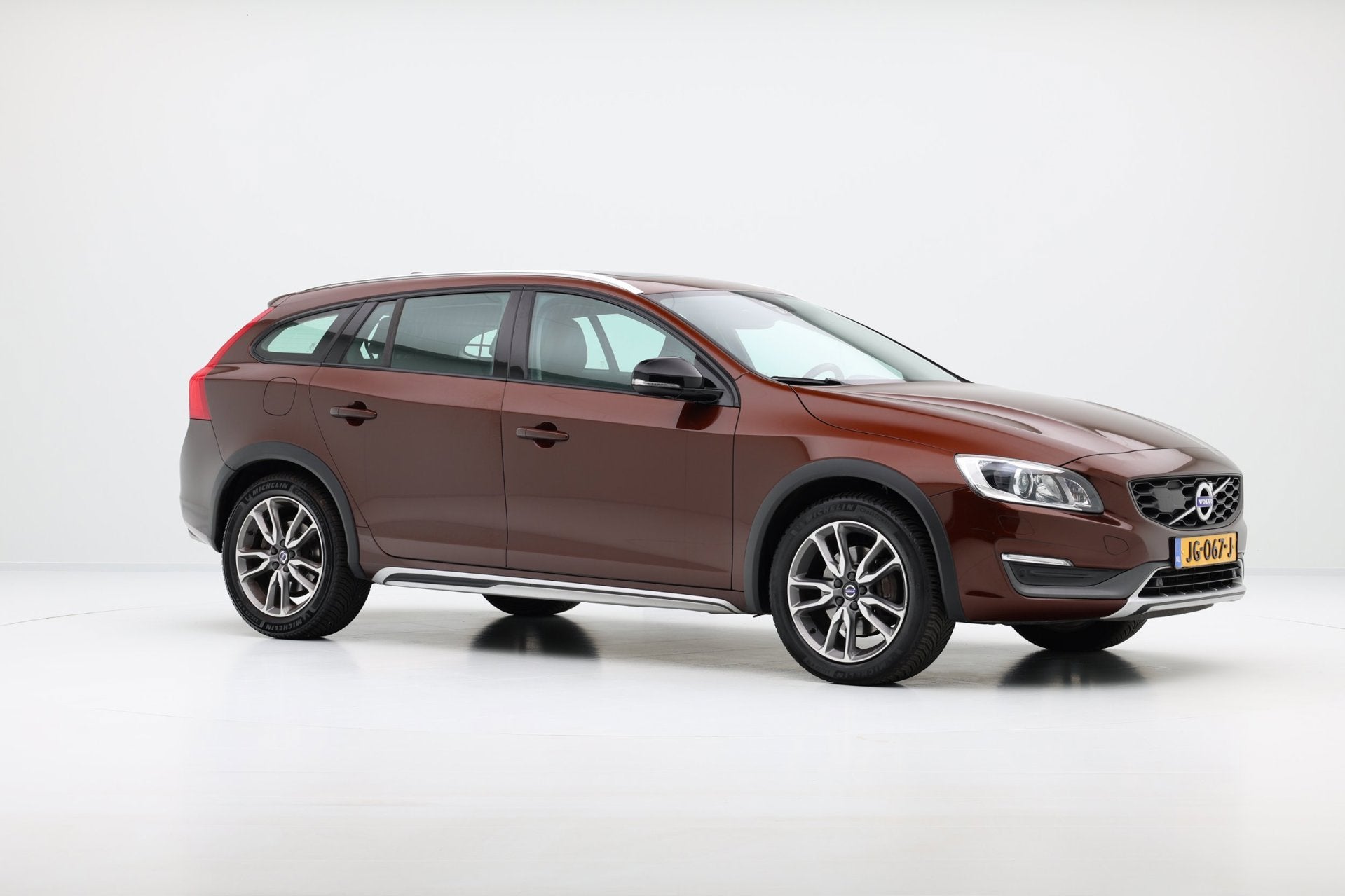 Volvo V60 Cross Country 2.0 T5 245pk Nordic+ Aut. Pano|Leder, Auto's, Dealer onderhouden, Gebruikt, Euro 6, 4 cilinders