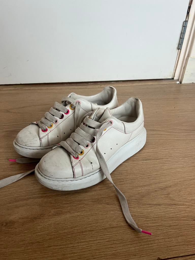 Alexander McQueen sneakers - Maat 38, Wit, Ophalen of Verzenden, Sneakers of Gympen, Gedragen