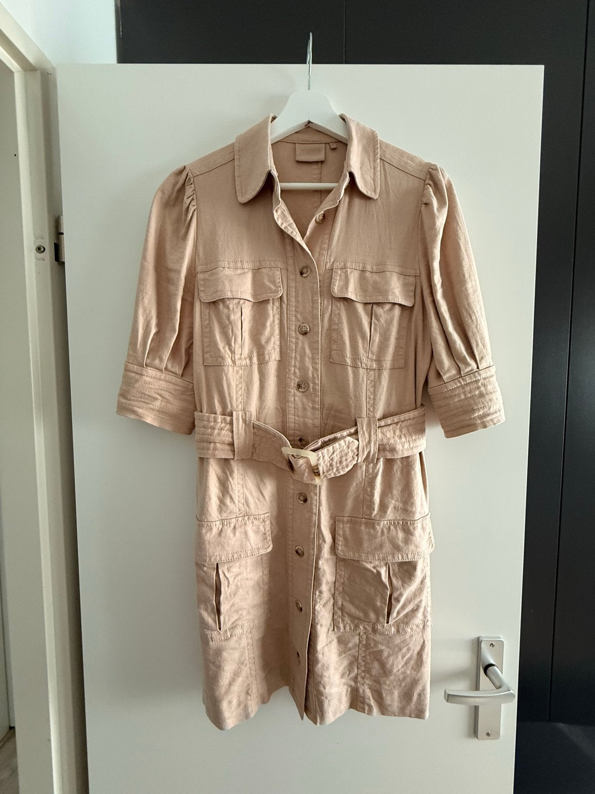 Josh V Beige Jurk Maat XS, Kleding | Dames, Jurken, Beige, Ophalen of Verzenden, Zo goed als nieuw, Maat 34 (XS) of kleiner