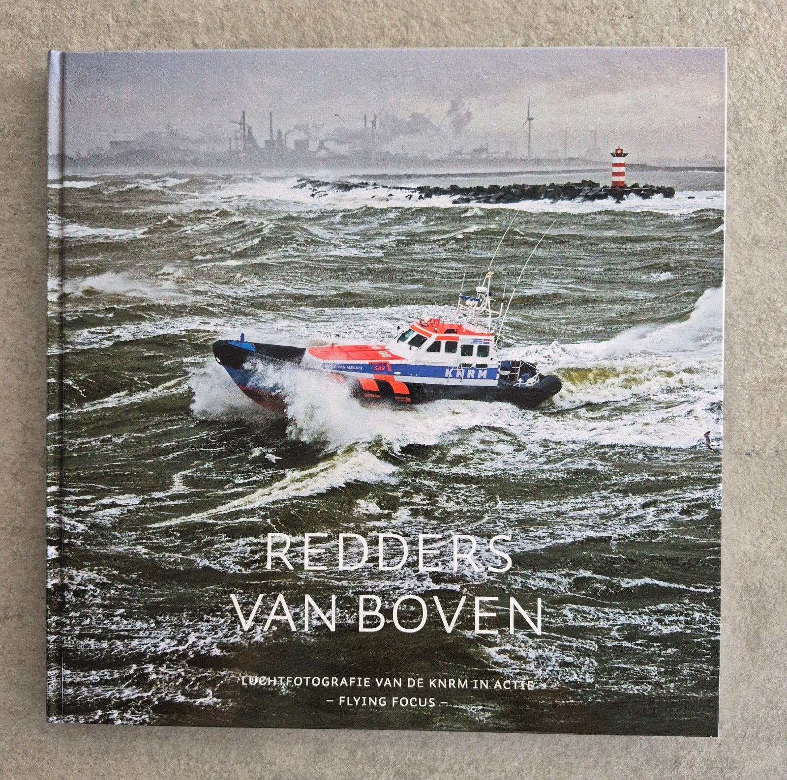 Redders van Boven: Luchtfotografie KNRM in actie, Ophalen of Verzenden, Zo goed als nieuw, Flying Focus