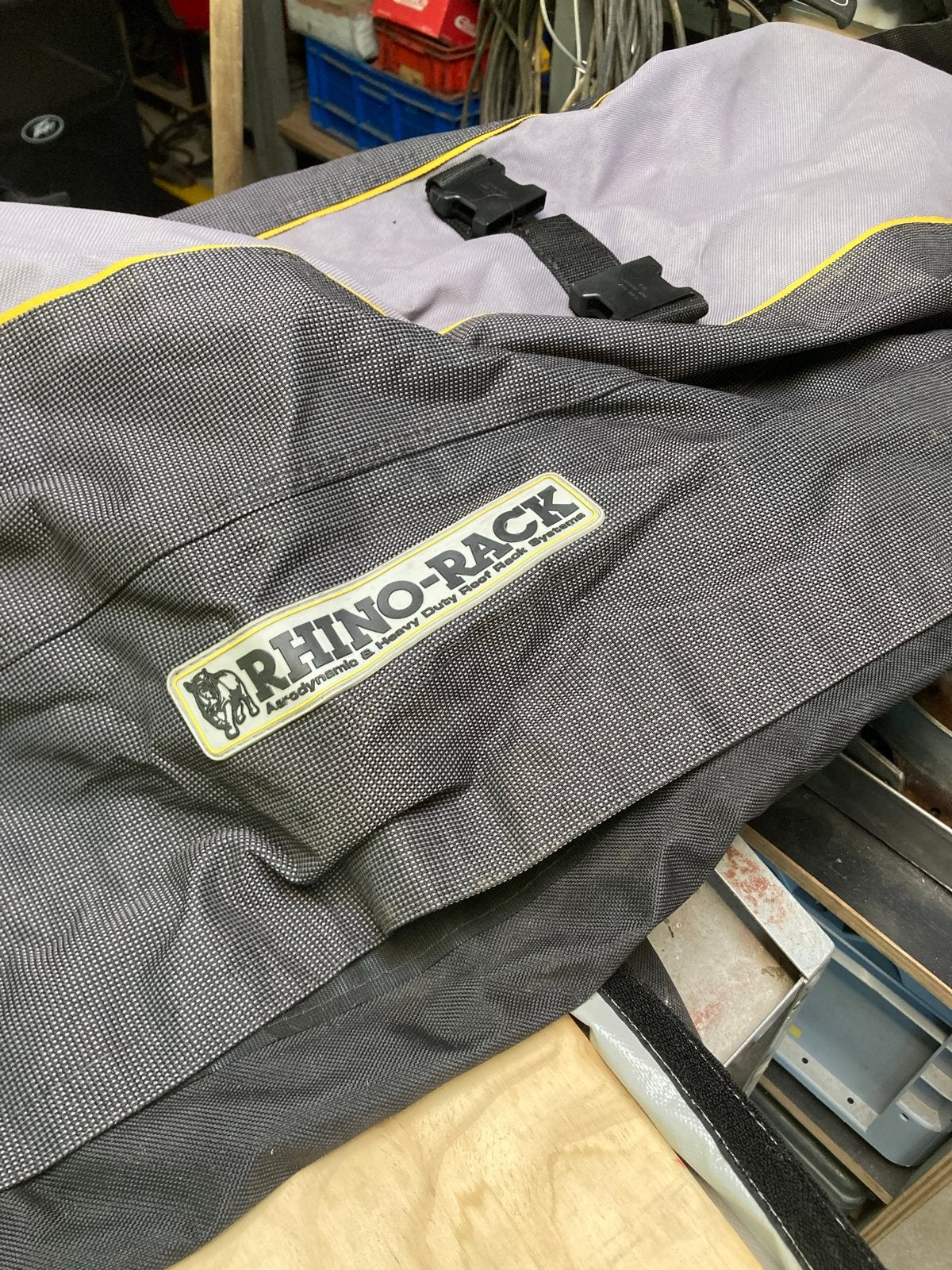 2 stuks Rhino-Rack Aerodynamische Dakkoffer/Opbergtas, Ophalen, Gebruikt