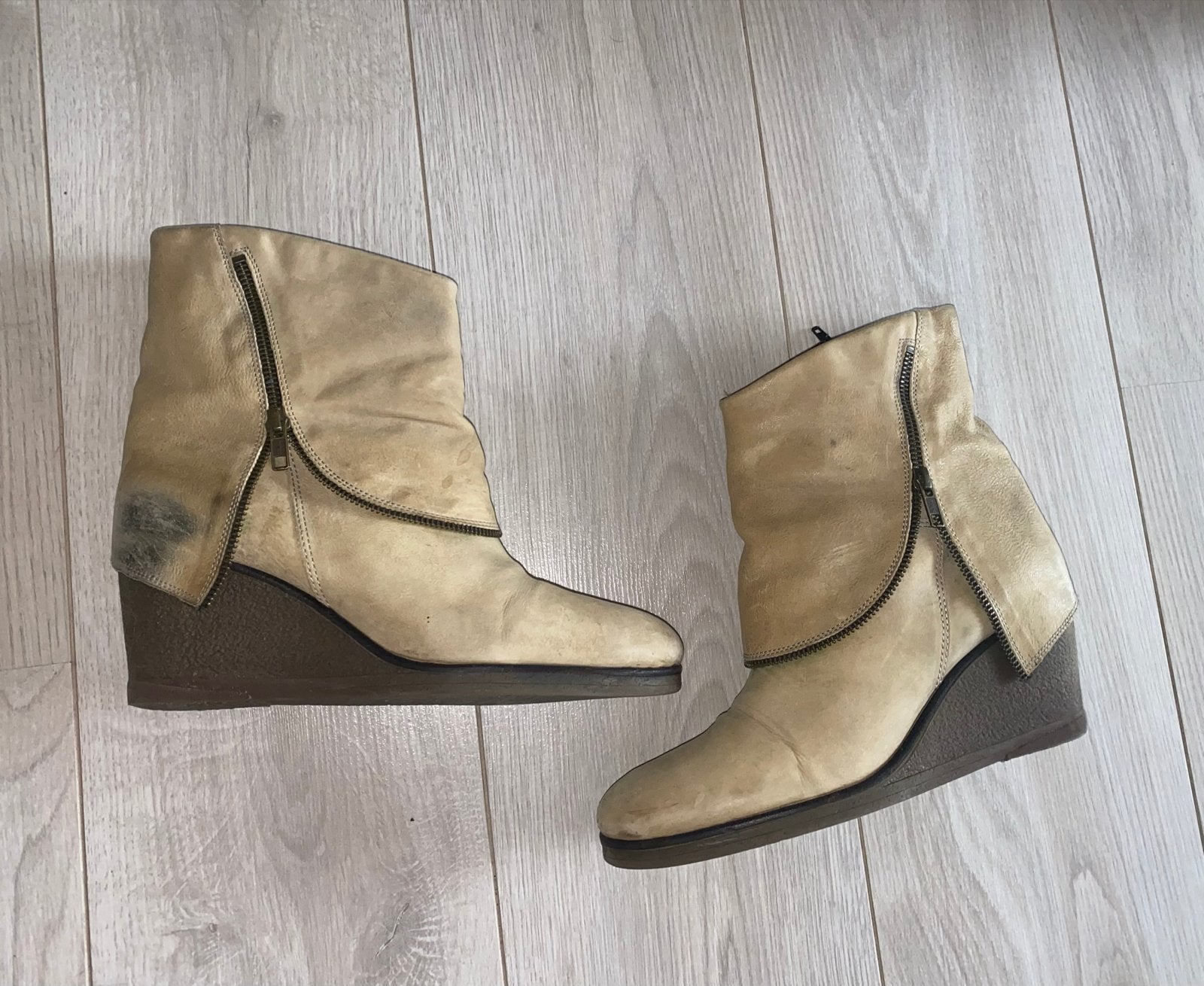 Via Vai Enkellaarzen Maat 41 Beige Suède, Kleding | Dames, Ophalen of Verzenden, Gedragen, Beige, Lage of Enkellaarzen