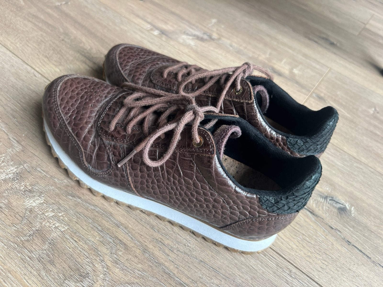 Nieuw Woden schoenen sneakers bruin maat 39, Kleding | Dames, Schoenen, Bruin, Nieuw, Ophalen of Verzenden, Sneakers of Gympen